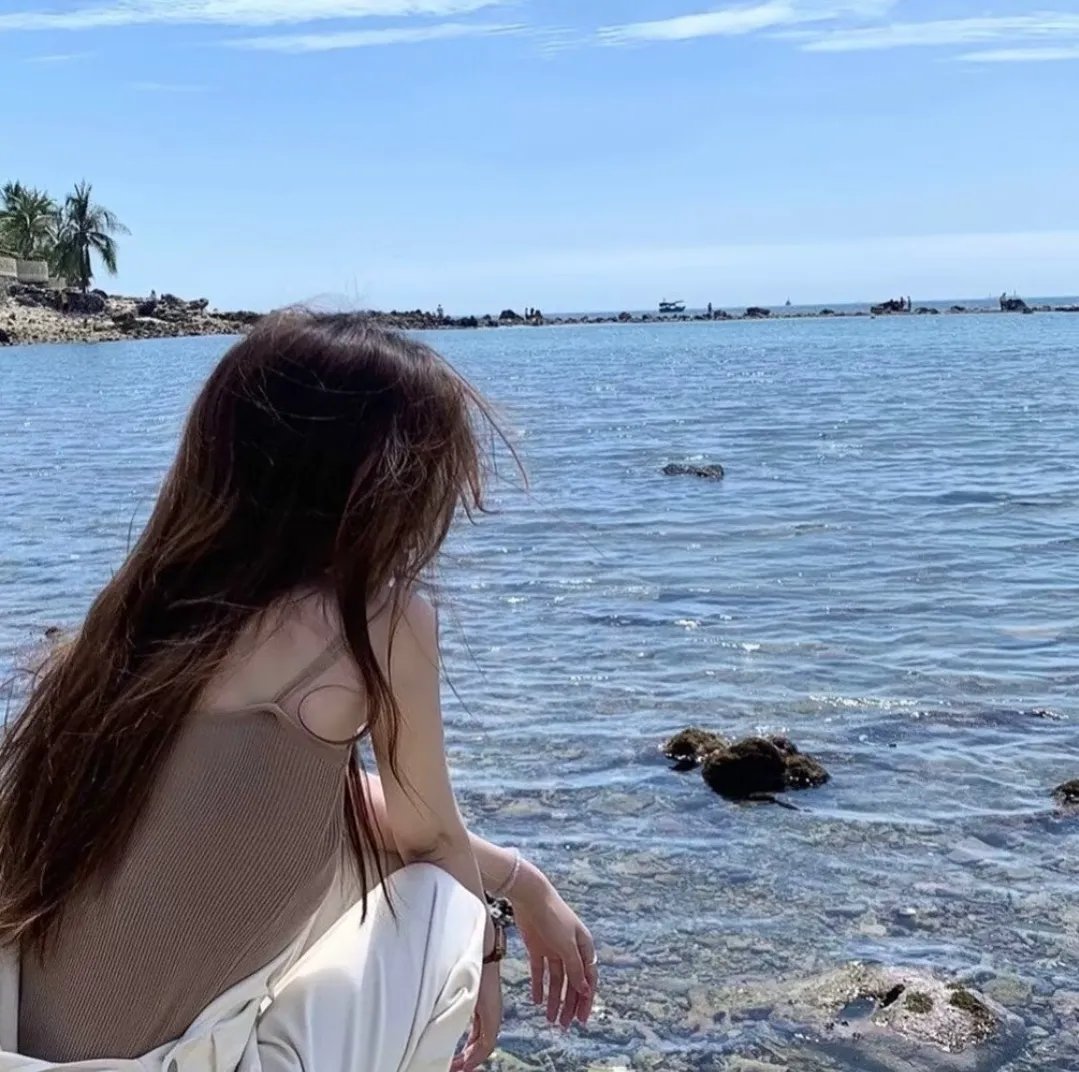 凸槌俏女警